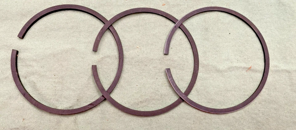 NEW GENUINE HARLEY DAVIDSON 22326-61 PISTON RINGS .02 O/S SPRINT 1961-7 C/H - Image 3 of 4