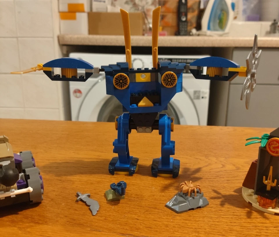 LEGO Ninjago 71740 Jay's Electro Mech, photo 2 of 4