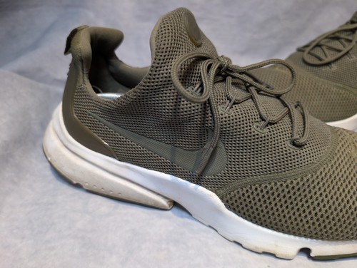 Nike Presto Fly SE Team Verde Oliva Para Hombres Talla 12 Zapatos Atléticos para Correr Tenis - Imagen 2 de 14
