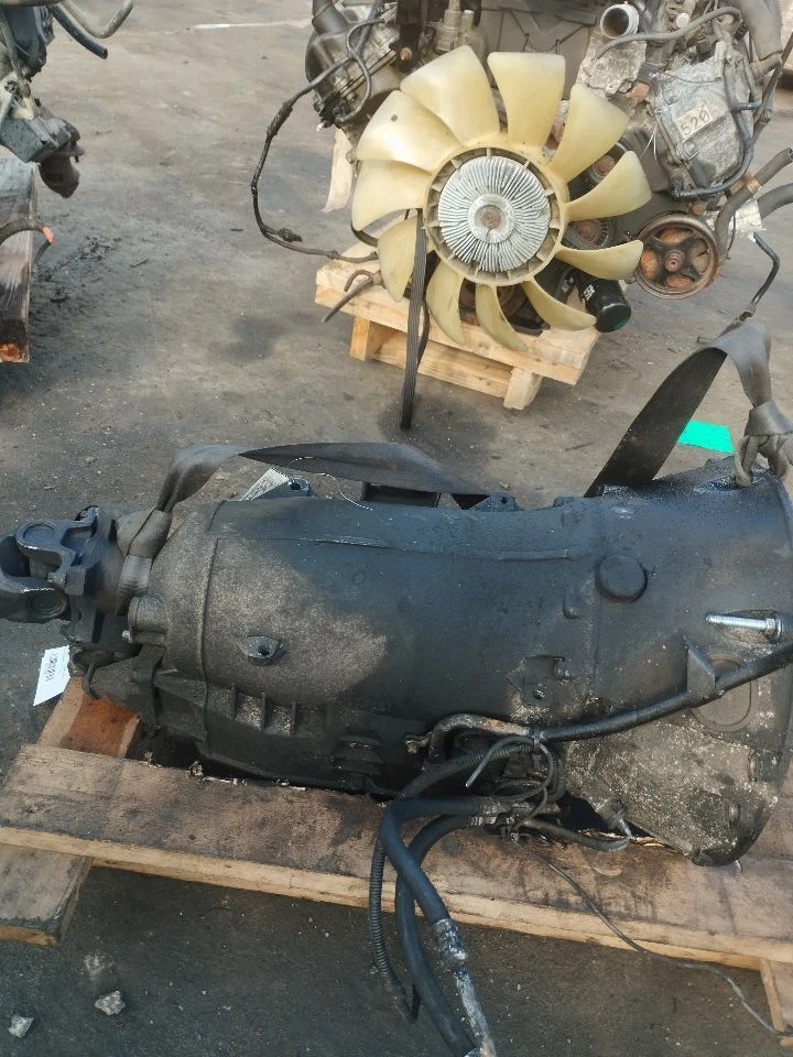 Used Automatic Transmission Assembly fits: 2007 Dodge Sprinter 2500 AT 3.0L dies Foto 3 de 4