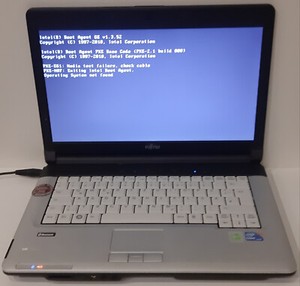 Fujitsu-Siemens Lifebook S710 Display 14"  Netbook  Lap Top  ( 821 )