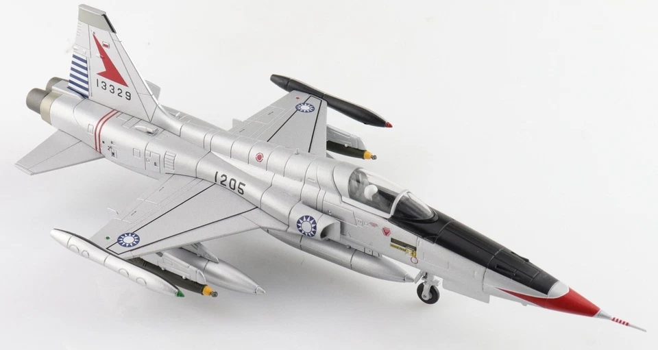 Hobby Master 1/72 F-5A Freedom Fighter 1205, 1st TFW, ROCAF, años 60 HA33001 Foto 3 de 4