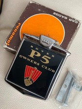 SCARCE VINTAGE BOXED RENAMEL ROVER P5 OWNERS CLUB CAR  BADGE - UNUSED