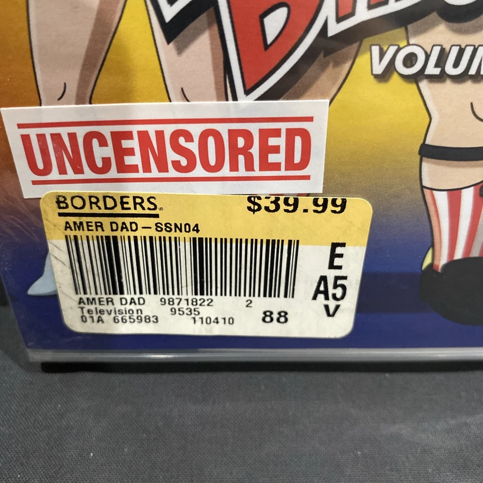 American Dad - Volume 4 (DVD, 2009, 3-Disc Set, Full Frame)** Uncensored ** - Image 2 of 4