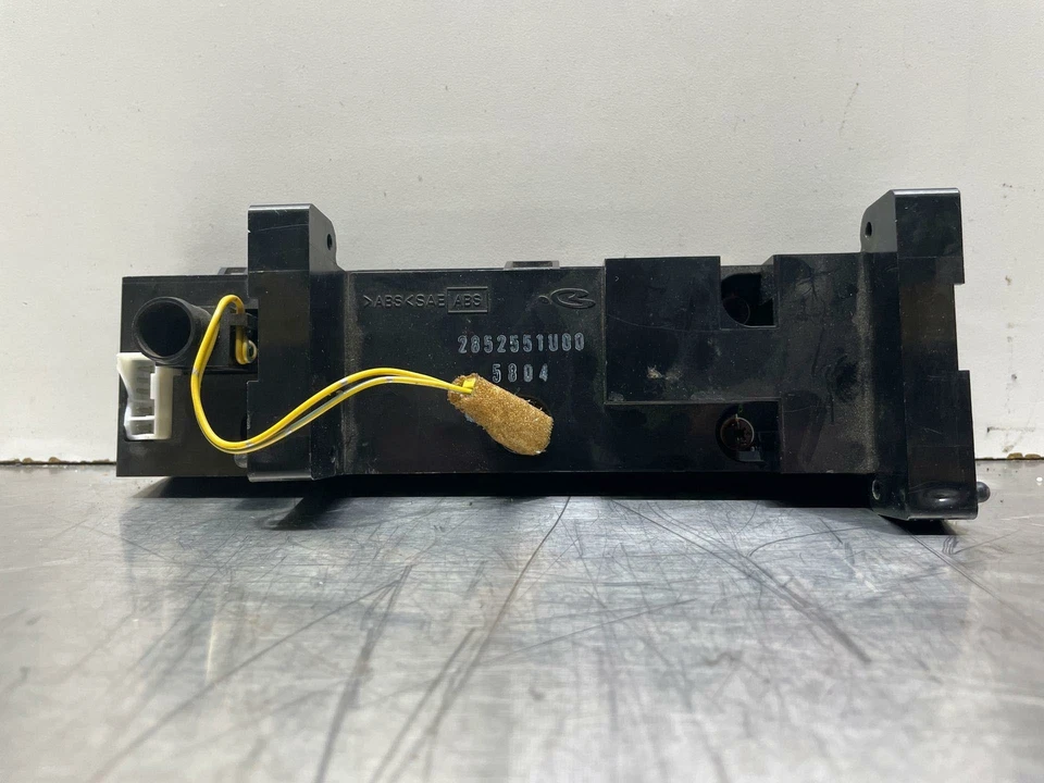 1997 INFINITI I30 OEM AUTO HEATER A/C CLIMATE CONTROL PANEL 28525-51U00 1996 - Image 3 of 4