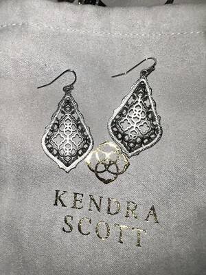 kendra scott earrings