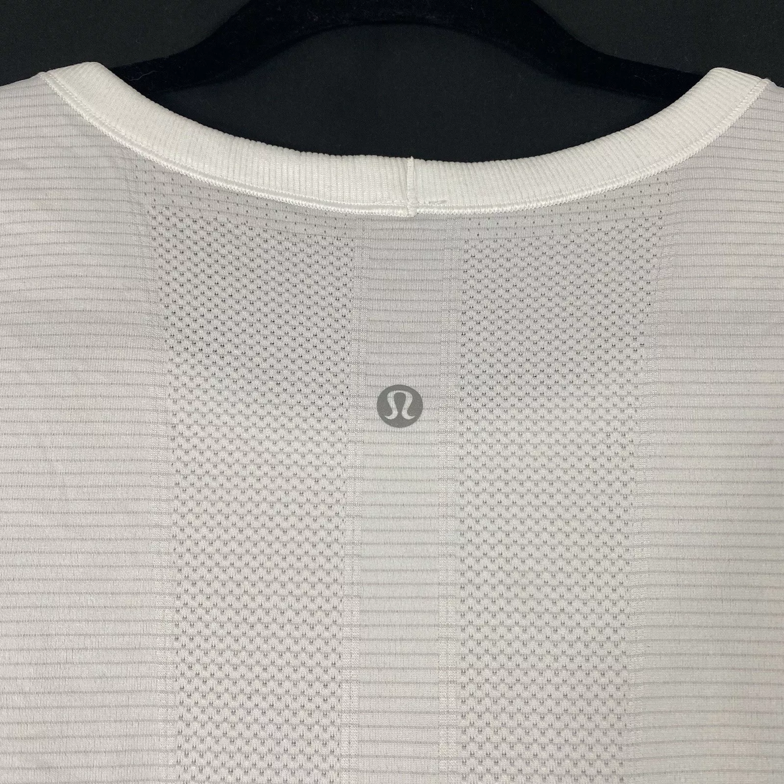 lululemon vented athletic workout training shirt
