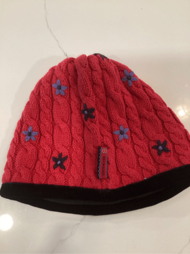Obermeyer Womens Red Beanie Sz L/XL Crochet Flower