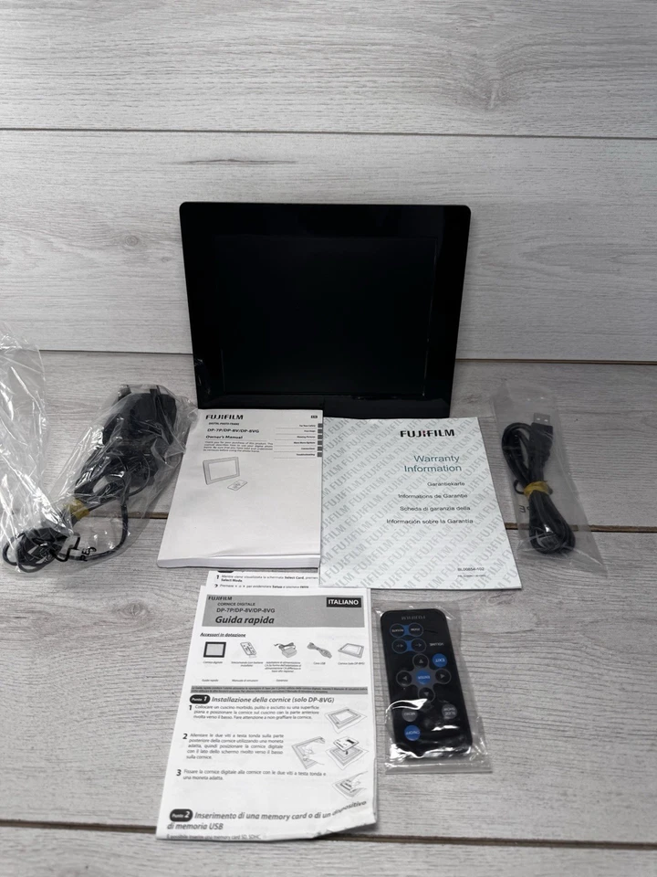 FUJIFILM 8” Digital Photo Frame DP-8V 3200 Images 800x600 Pixel LCD Screen Black - Image 4 of 4