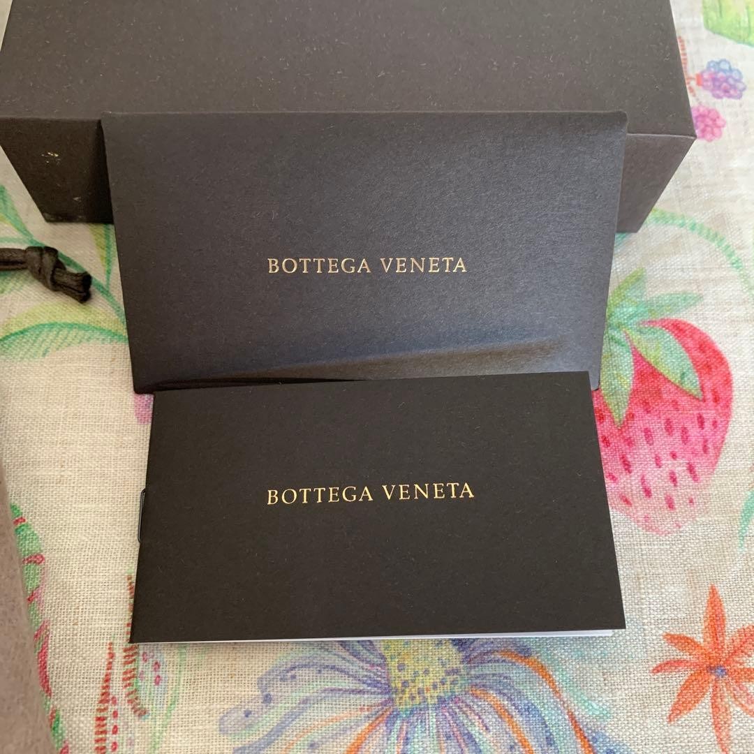 Bottega Veneta Palmetto Tri-Fold Wallet Off-White Leather Excellent Condition J thumbnail 9