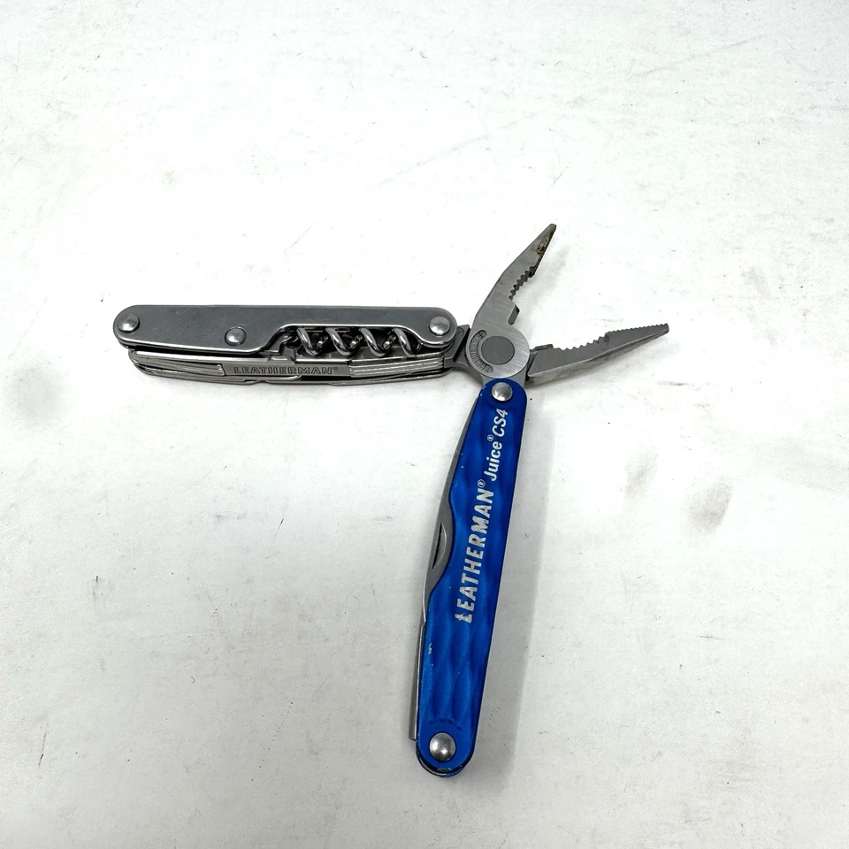 Multiherramienta Leatherman Juice CS4 azul y plata retirada Foto 4 de 4