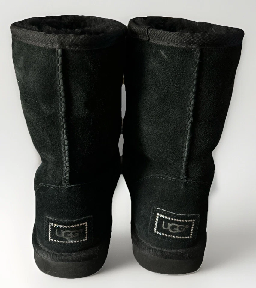 Botas UGG Clásicas Cortas Bling Negras Para Mujer 1003890 Talla US 7 Estrás Acogedoras Foto 2 de 4