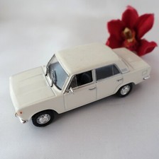 Polski Fiat 125P weiß Modellauto 1:43 Ostalgie / ev 648(39)