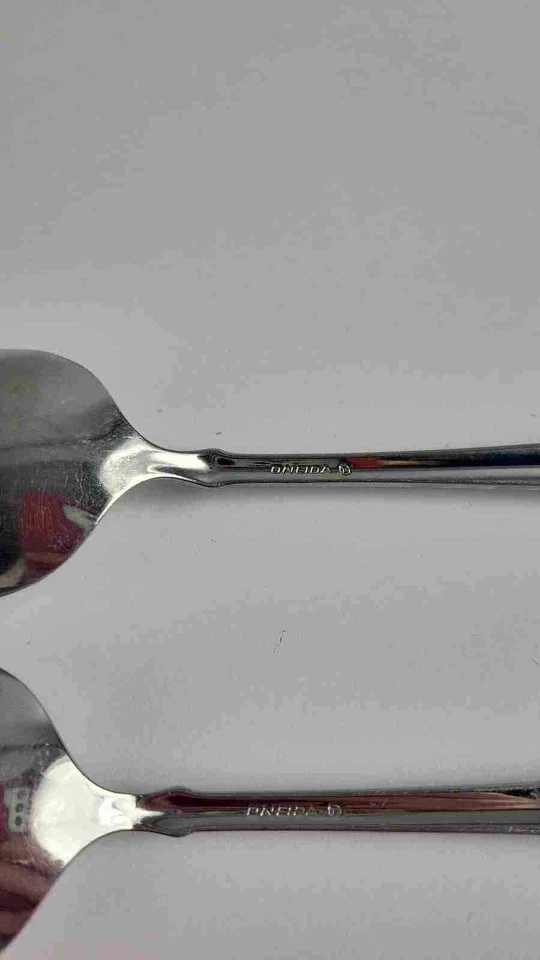 3 cucharas de cena de acero inoxidable Oneida Westgate / Royal Crest Foto 4 de 4