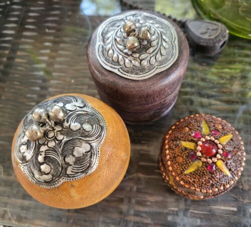 3 Vintage Pill Box Trinket Box Container Storage Flower Floral Metal Bead Colors - Picture 1 of 11