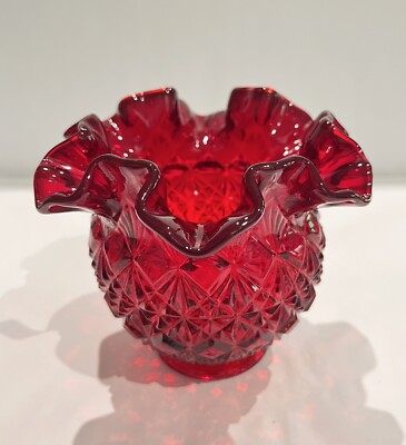 VTG Fenton Art Glass Diamond Star Pattern Ruby Rose Amberina Bowl Ruffled Vase