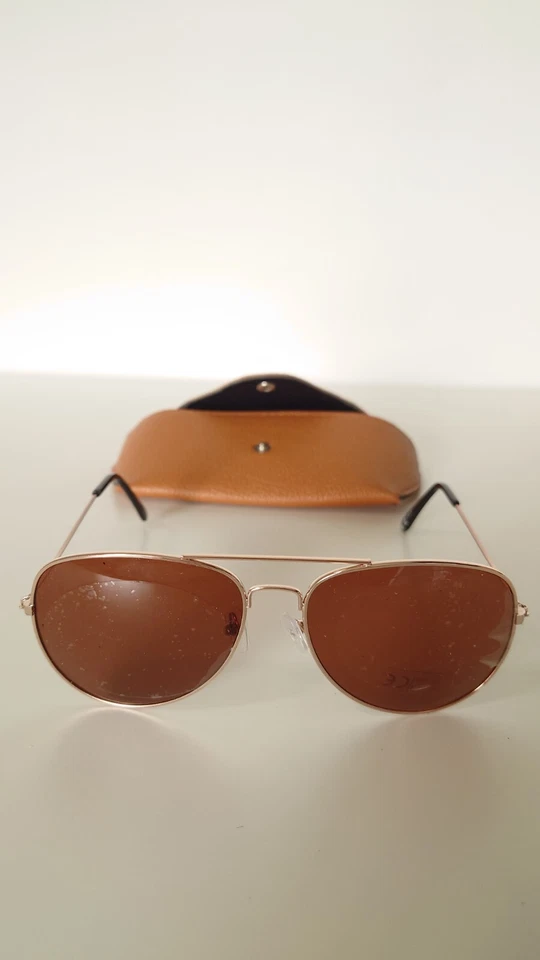 C.E. Gafas de sol Cat 3 con montura de metal dorado Foto 2 de 4