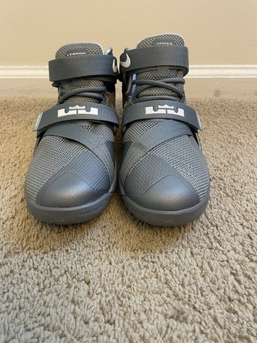 Nike Zoom Lebron Soldier 9 Sneakers 