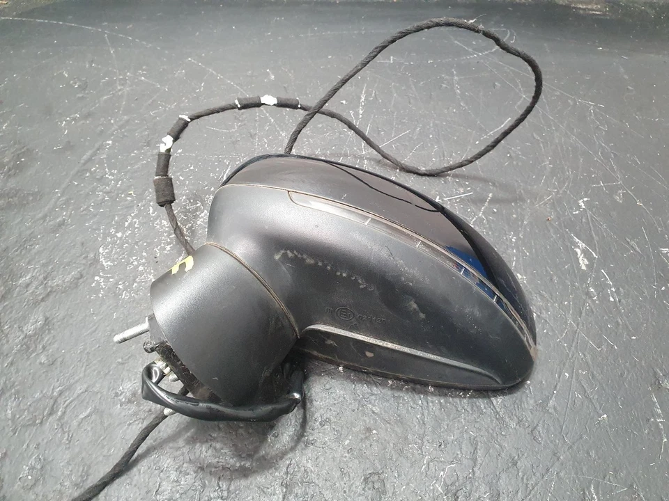 AUDI A1 LEFT DOOR MIRROR 8X, A1, NON POWER FOLDING TYPE, 12/10-10/18  - image 3 of 4