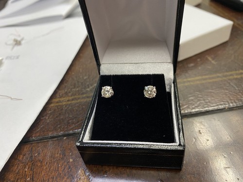 1 CTW Diamond Screw Back Studs 14k Gold Earrings Lab Grown (G/SI1) - Picture 4 of 9