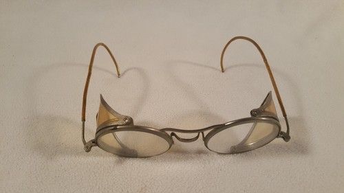 Occhiali di saldatura di sicurezza vintage Welsh Steampunk ~ Lente laterale gialla ~ Mad Max - Foto 2 di 7