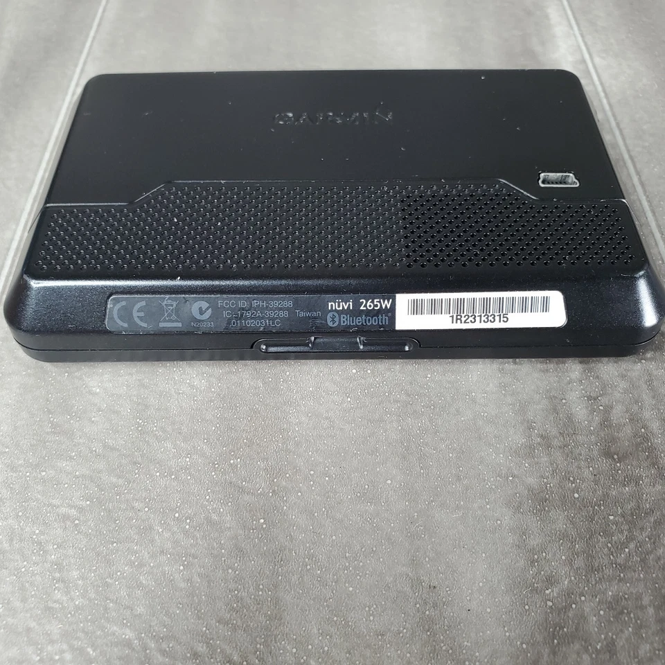 GARMIN NUVI 265W PORTABLE BLUETOOTH GPS - Image 4 of 4
