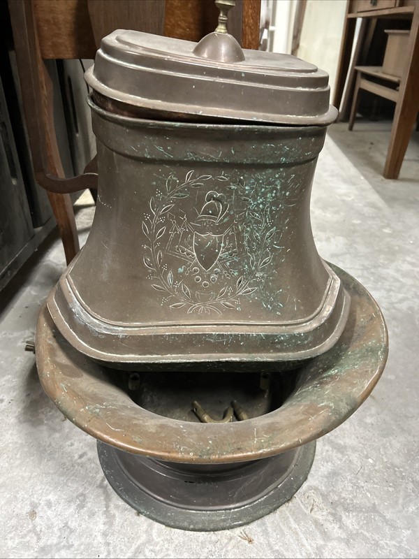 Antique French Copper Lavabo Basin Fountain Wall Mount with Fleur de Lys
