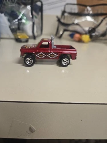 Vintage 1977 Hot Wheel Red Chevy 4x4 Pick Up Truck Snakeskin Along The Side Rare
