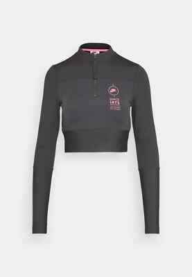 long sleeve workout crop top nike