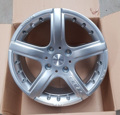 MOMO GTR Bright Metal - 7x16 et40 4x114,3 4 cerchi Nuovi FINEA