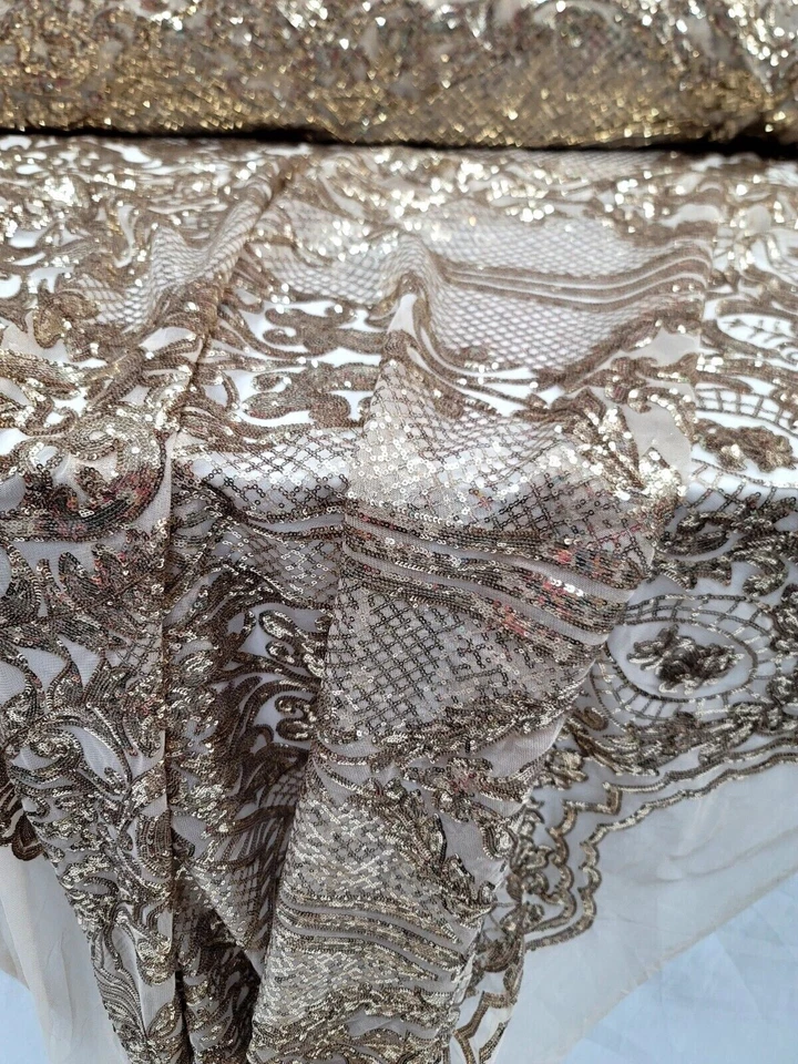 Tela de lentejuelas doradas mate con diseño damasco en malla encaje elástico en 4 vías por yarda Foto 4 de 4