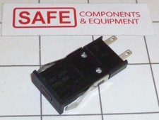 Honeywell AML42SBF2 Red LED Display Indicator Black Bezel 24V Snap-In G54-5