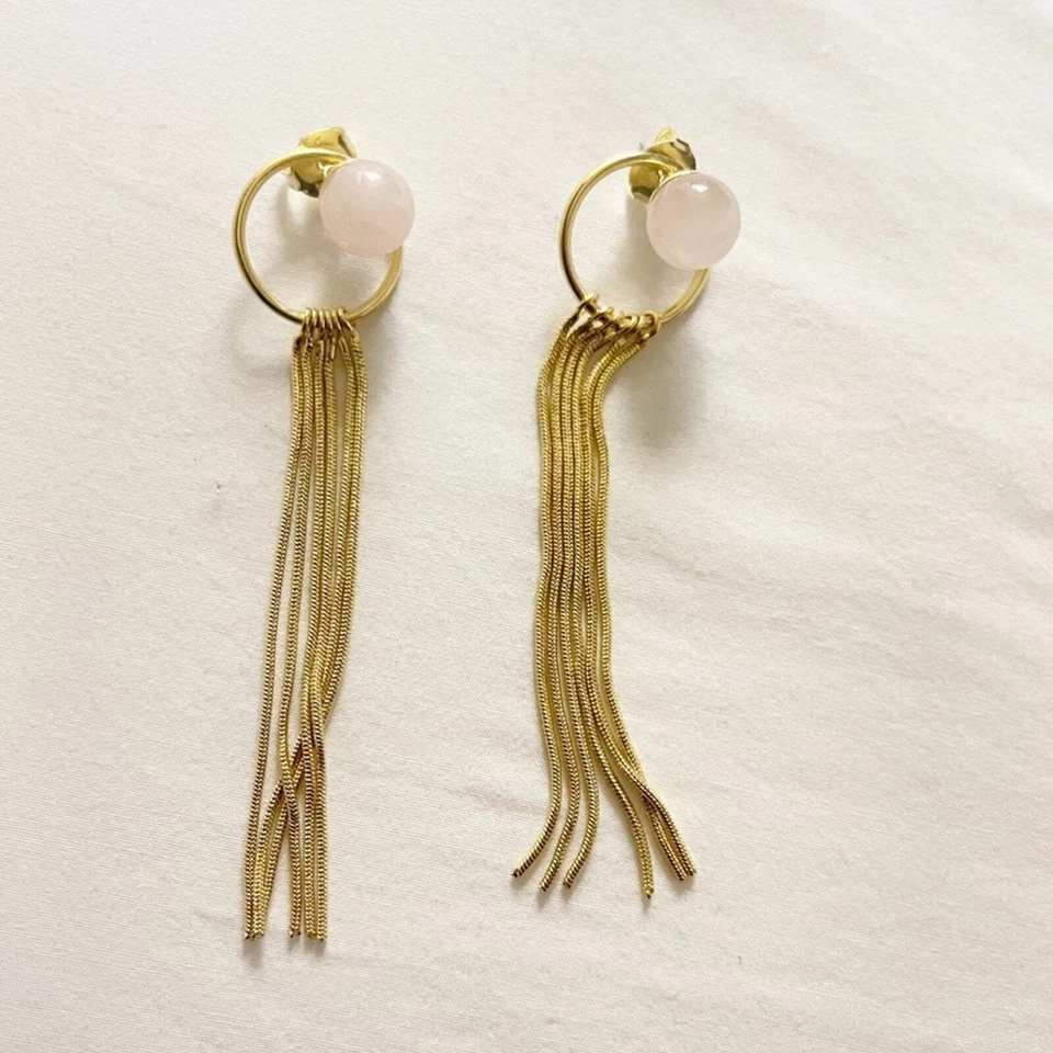 Pendientes chaqueta borla anillo pulido cuarzo rosa Rivka Friedman Foto 3 de 4