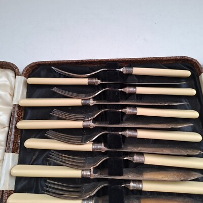 12 x Vintage EPNS A1 Faux Bone Handle Fish Knife & Fork Set