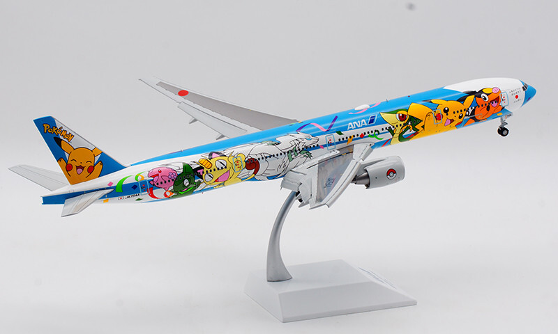 JC Wings ANA for Boeing 777-300 JA754A Flaps down 1/200 JC Wings ANA for Boeing 777-300 JA754A Flaps down 1/200