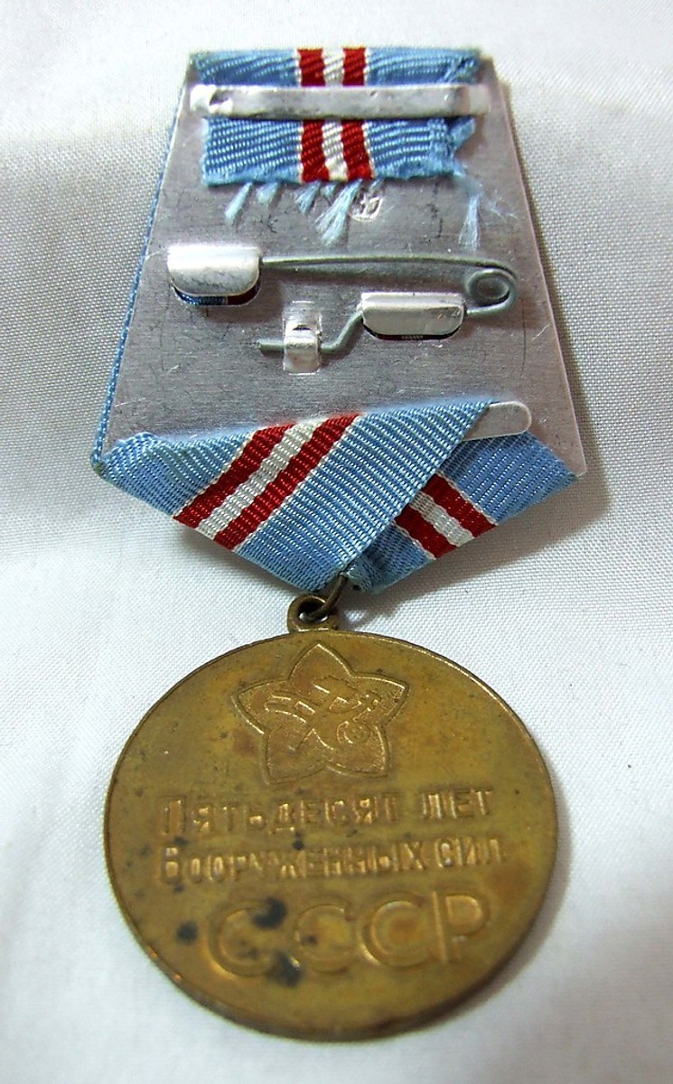 MÉDAILLE DU JUBILÉ 60 ans des forces armées de l’URSS armée soviétique EUR 17,00 - PicClick FR