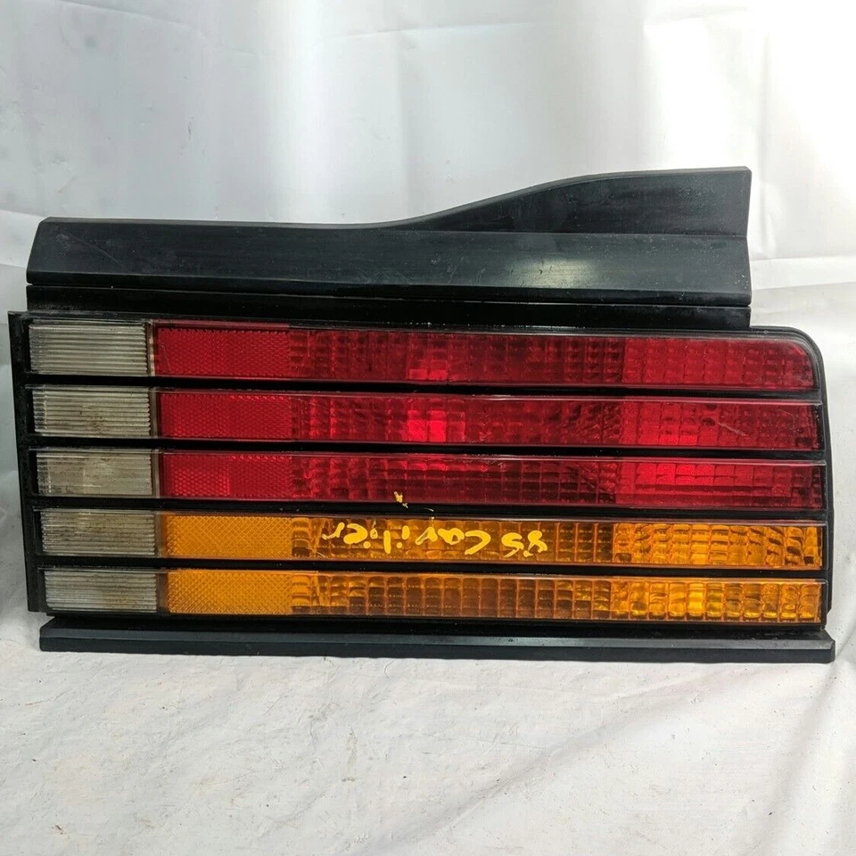 GM 16502715 16502716 1985-1987 Chevrolet Cavalier escotilla izquierda derecha par de luces traseras OE Foto 2 de 4
