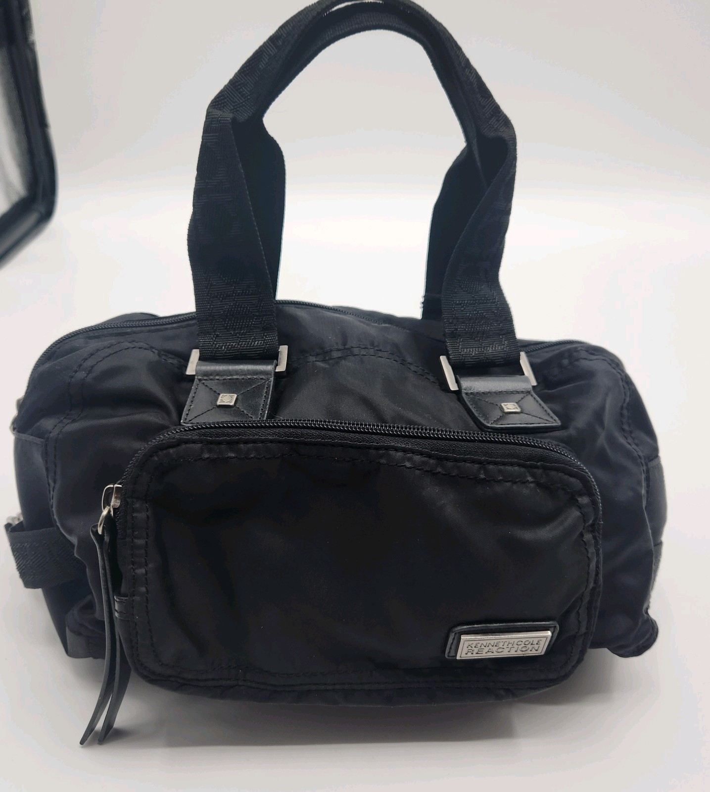 Kenneth Cole Reaction Black Nylon With Leather Trim Trave toiletry Bag