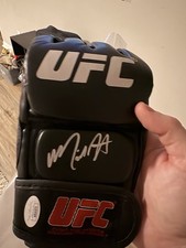 Miesha Tate Cards and Autographed Memorabilia Guide 44