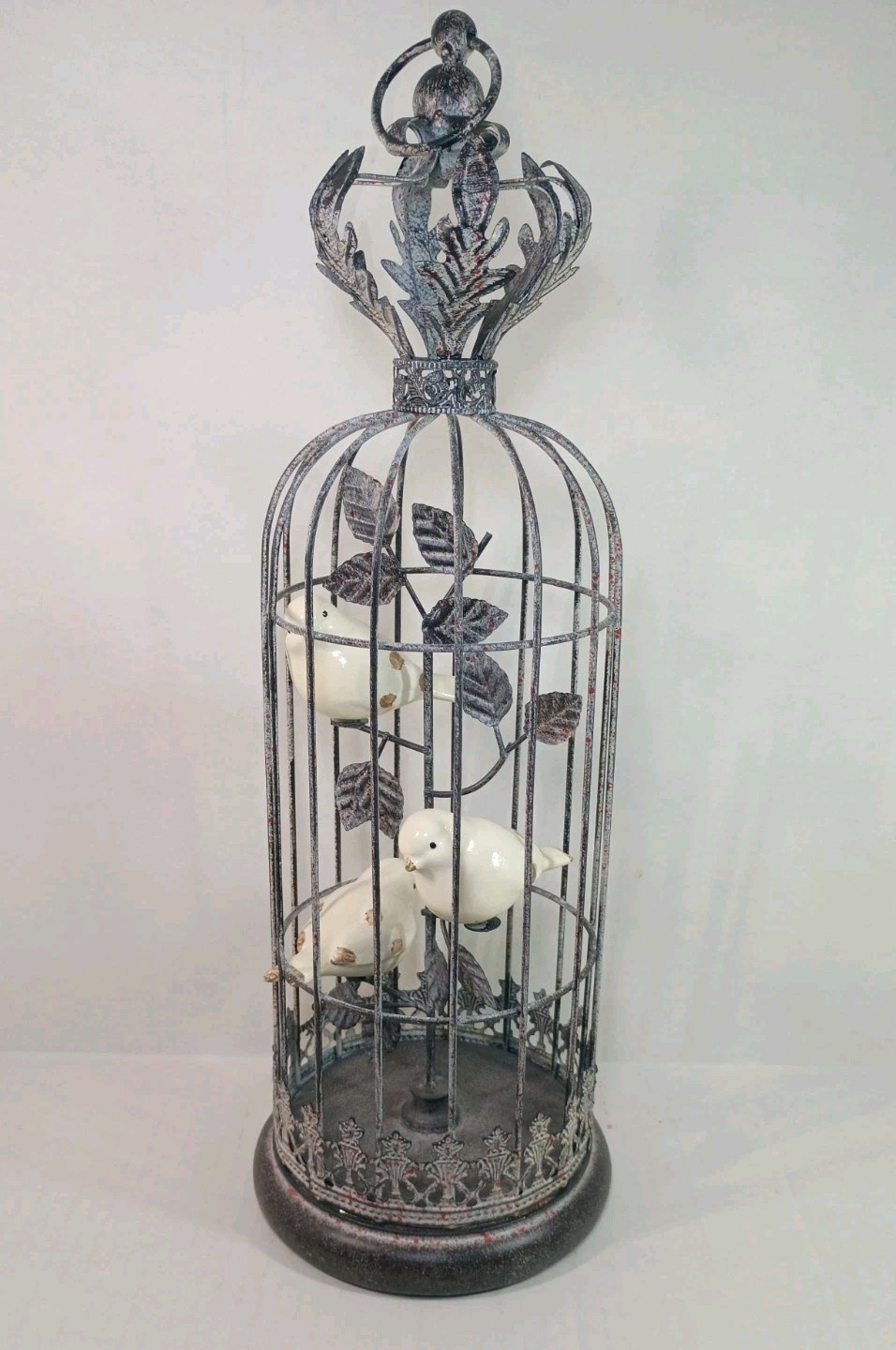 With Birds Table Decor