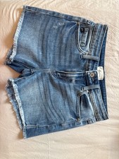 KanCan Size Small Ultra High-Rise jean Shorts Light-Wash Frayed Hem