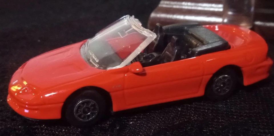 Mixed Lot of 10 Welly Die-Cast cars-Land Rover, Ford-Jeeps, Porsche & More - Image 3 of 4