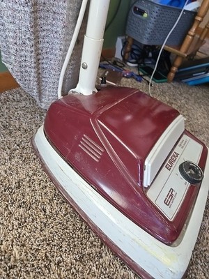 VTG Eureka Upright Vacuum Vibra-Groomer II Edge Kleeener ESP 2054