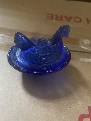 Vintage Style Hen In Nest, Salt Seller Dish, 3.5x2, Cobalt Blue, Glass