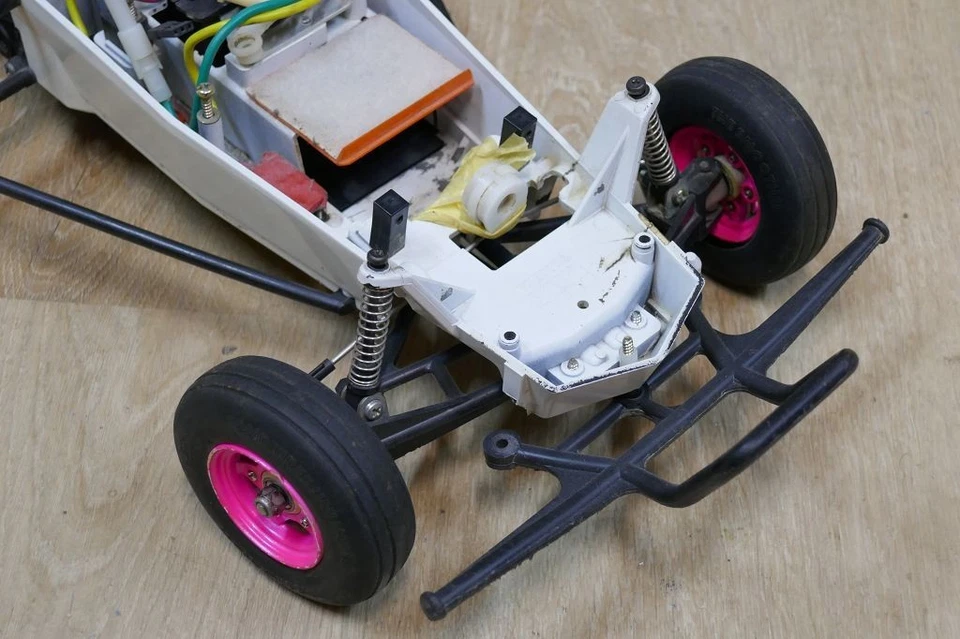 RC 1:10 Tamiya The Grasshopper (58084) 1984 Modifiziert - Bild 3 von 4