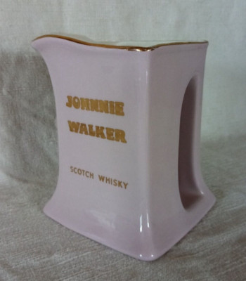 Moulin des Loups Orchies, rosa Krug Johnnie Walker, Vintage