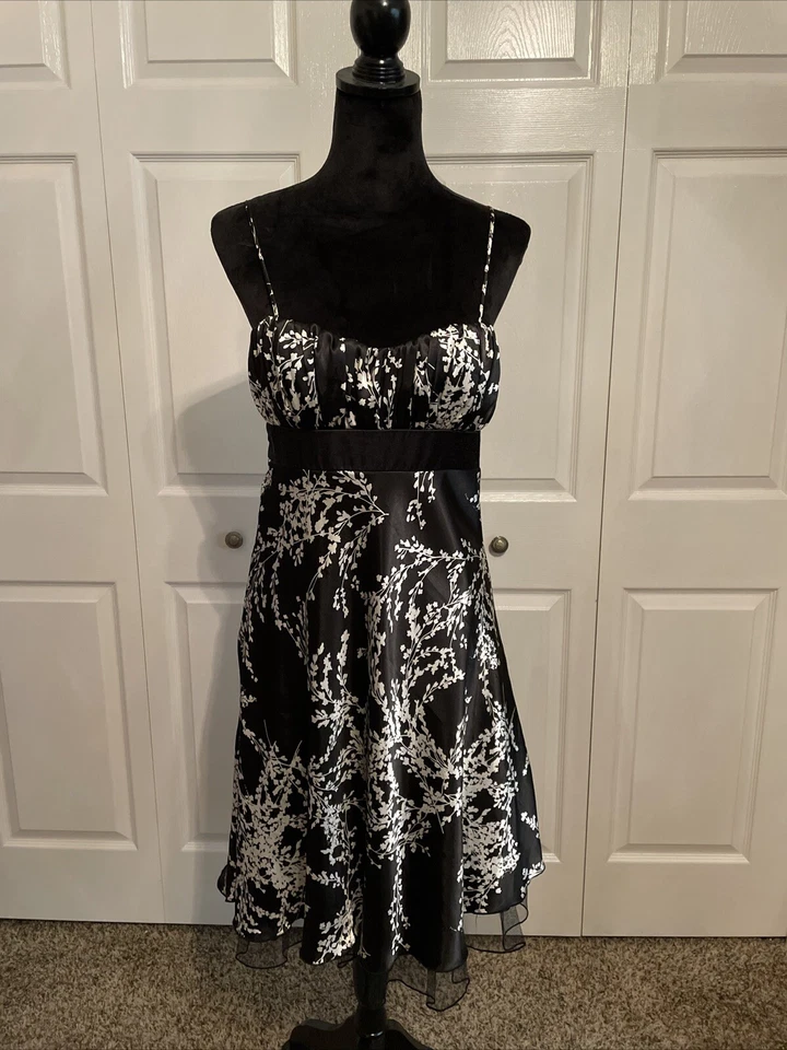 Vestido sin palabras/promoción/formal/regreso a casa/blanco y negro/boda/ocasión especial Foto 2 de 4