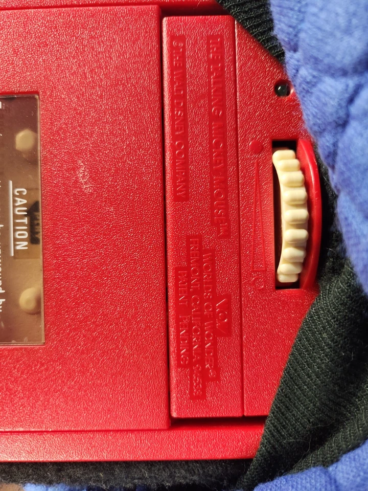 Mickey Mouse parlante 1986 vintage con reproductor de cassette Worlds of Wonder Foto 4 de 4