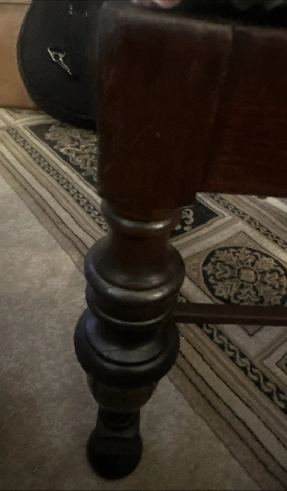 silla lateral estilo reina victoria Foto 4 de 4