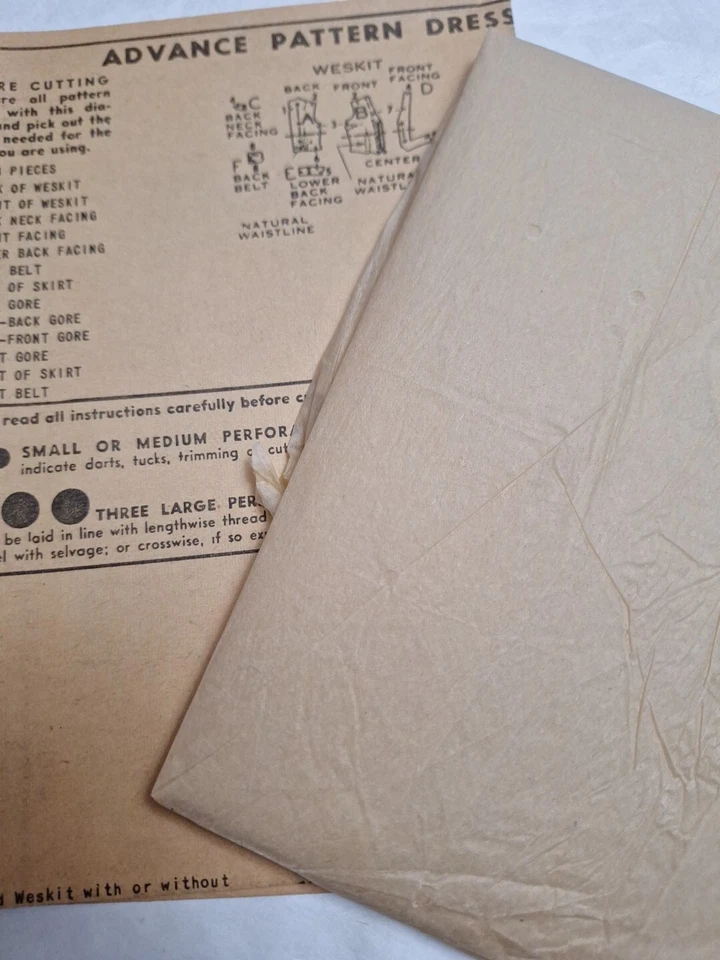 Skirt Weskit Vest Jr 13 25 1/2" W Advance 5379 Sewing Pattern Cut VTG 40s Gored - Image 4 of 4